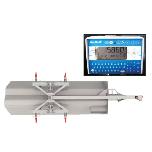 A SL 124 with a lid on the manure spreader.