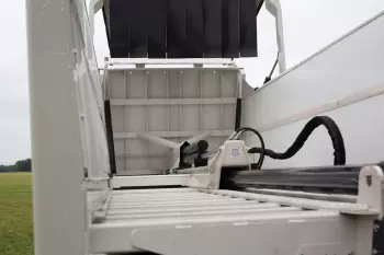 HPX195_Pusher_02_USE WITH CAUTION.jpg