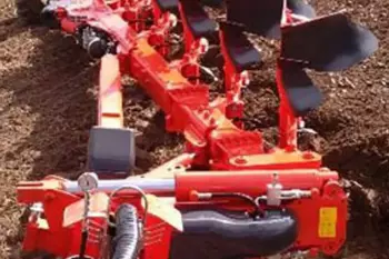 Hydraulically_Adjustable_Plowing_Width.jpg
